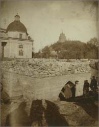 Construction of monument to Catherine II